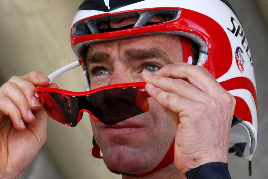 La concentrazione prima di una crono al  Tour de France  2008 (AFP)